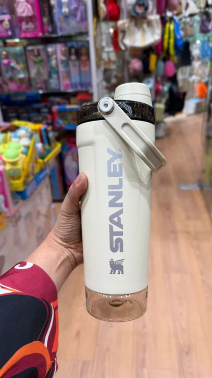 Black off white stanley protein shaker